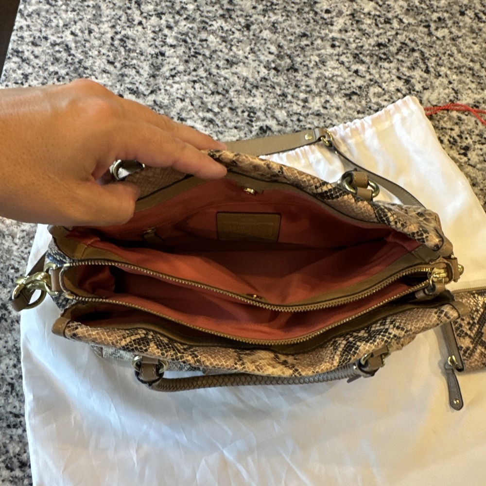 Authentic COACH Madison Flap Carryall #19638 Embossed‎ Python Leather + Wallet - Picture 14 of 16